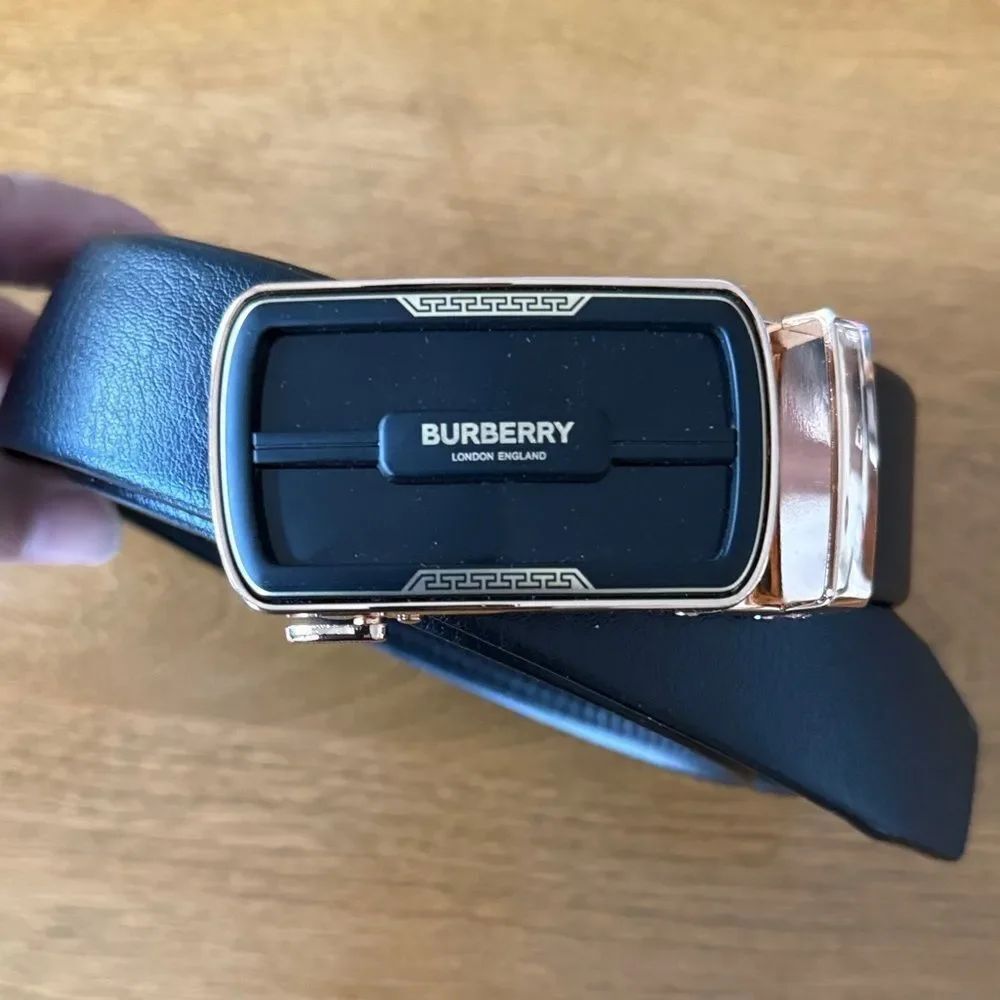 NWOT  belt